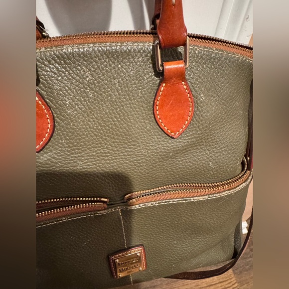 👜 Dooney & Bourke Pebble Leather Dome Satchel (Olive/Russet) purse handbag as is - Picture 3 of 16